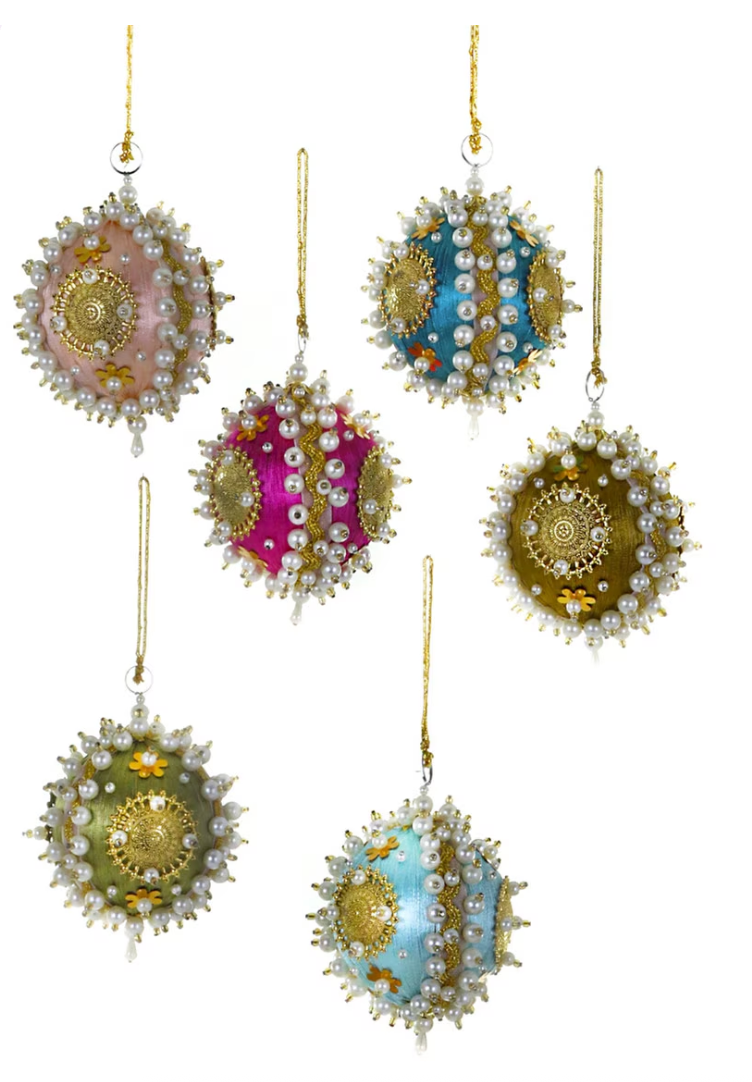 PEARLED SATIN BAUBLES