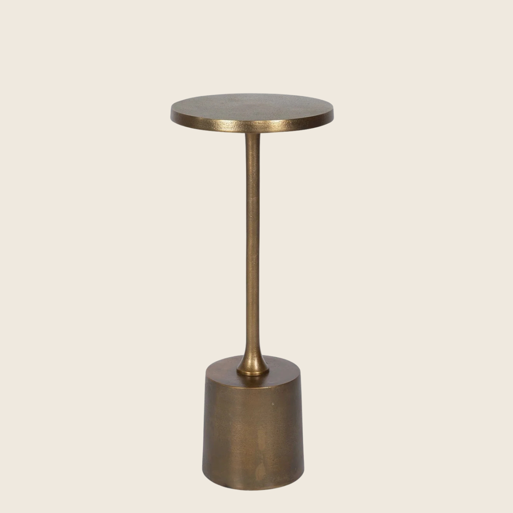 Sanaga Drink Table