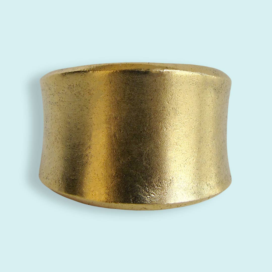 Antique Gold Concave Band Ring