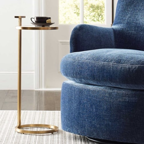 Prism Pull Up Table